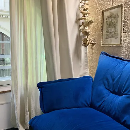 Nest In Le Marais *